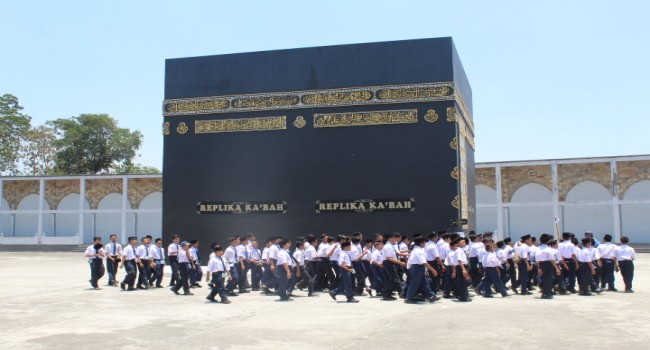 Outing Class ke Fatimah Az Zahra Semarang